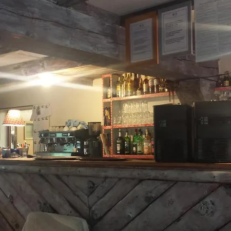 白熊酒店 拉富
